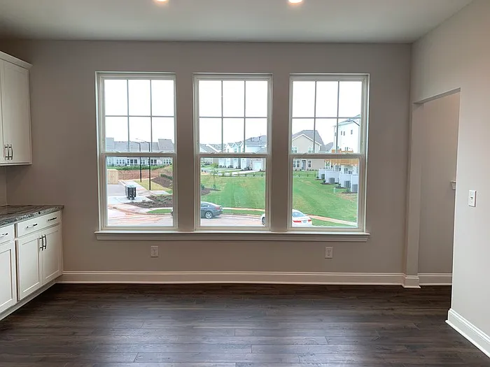 4 bed, 3.5 bath, 2227 sqft, $2,700 — Photo 4