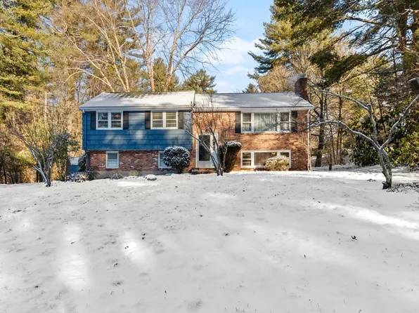103 Fensview Dr, Westwood, MA 02090