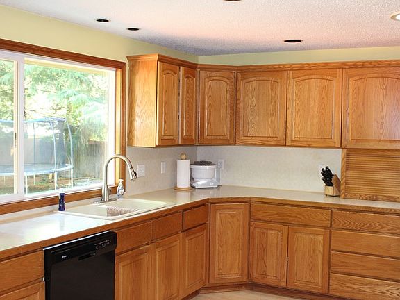5th image of 3612 Wesley Dr NW