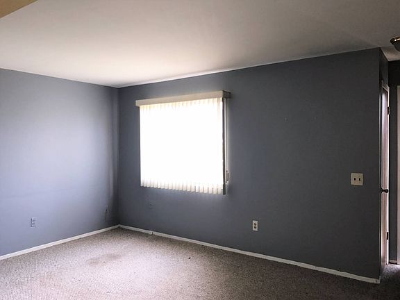 3rd image of 7A Revere Ln