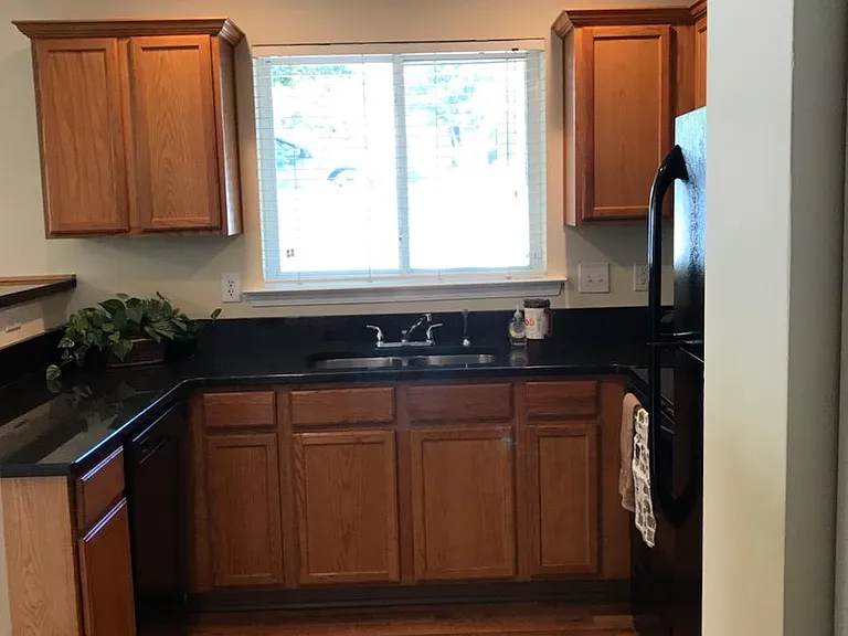 330 Hiawassee Dr — Photo 6