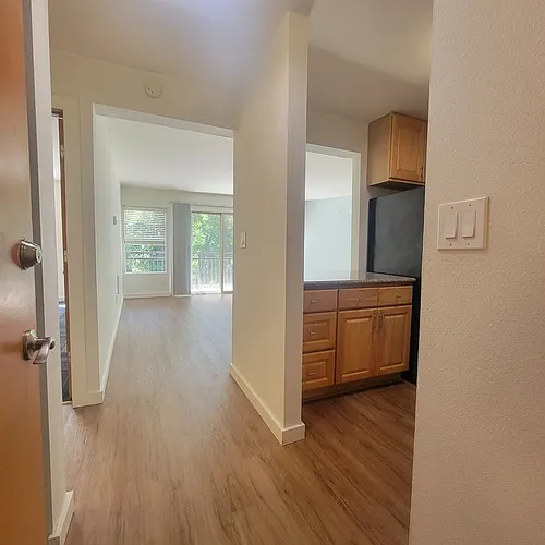 9447 166th Ave NE Photo 1
