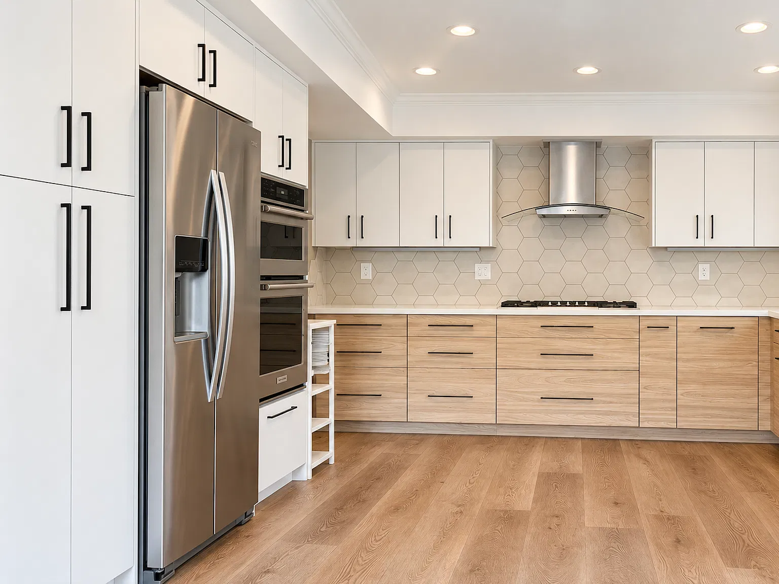 3 bed, 2.5 bath, 2230 sqft, $8,200 — Photo 3
