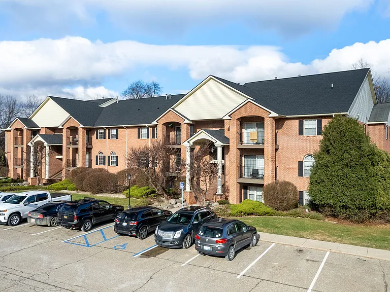 Georgetown Park Apartments — Photo 29
