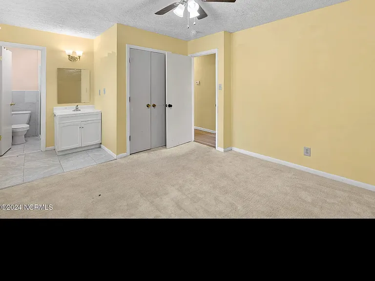 318 Bandera Dr — Photo 6