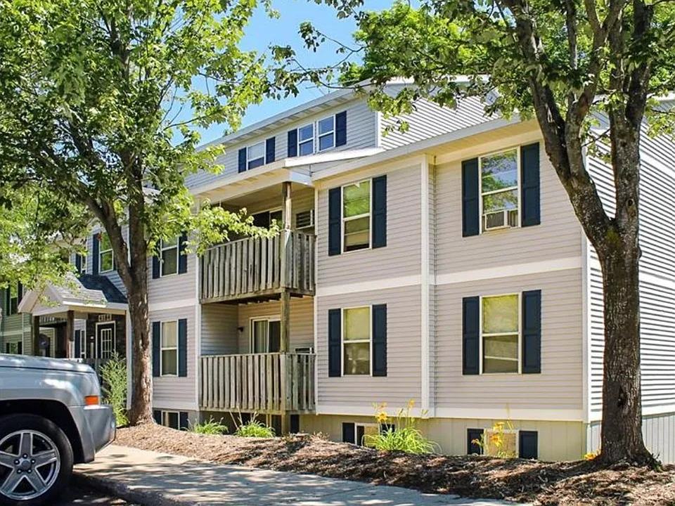 York Creek Apartments