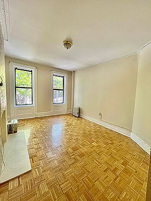2nd image of 320 E 59th St APT 1A
