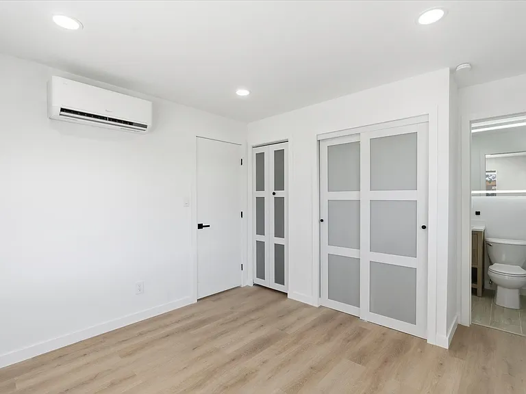 1129 NE 16th Ave #1 — Photo 7