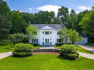 43 Mountain Farms Rd, West Hartford, CT 06117