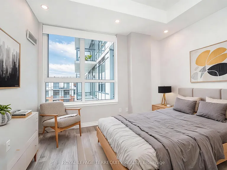 11611 Yonge St #728 — Photo 5