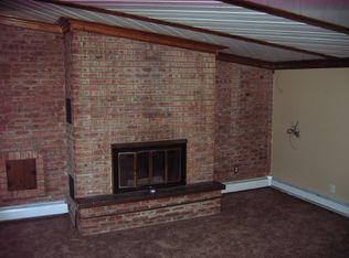 7800 W Sharpe Rd, Fowlerville, MI 48836