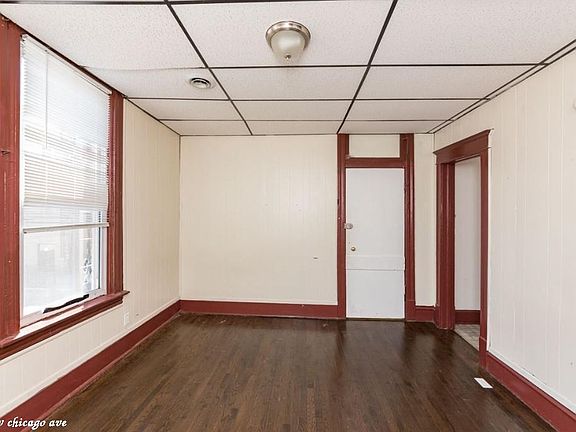 4th image of 1461 W Chicago Ave #1225