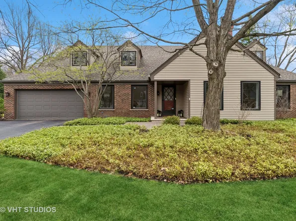 41 Fox Trl, Lincolnshire, IL 60069