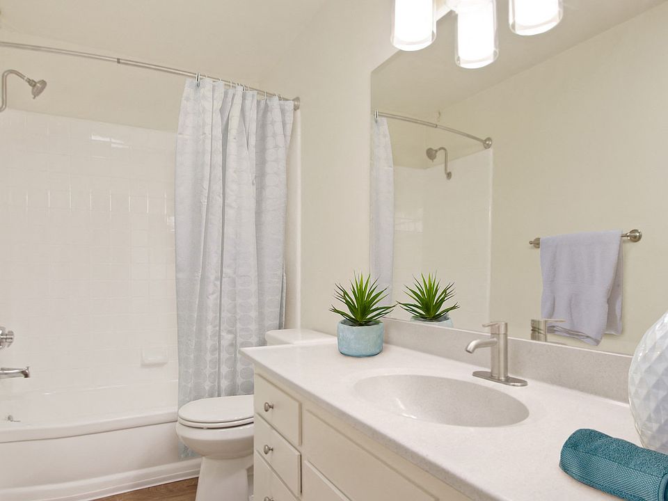 Dickens Court Apartment Rentals Sherman Oaks, CA Zillow