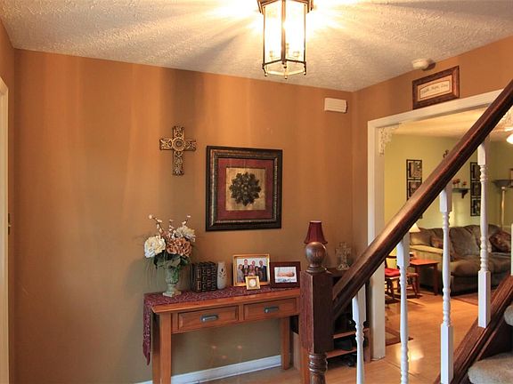 2nd image of 7333 Fairview Dr