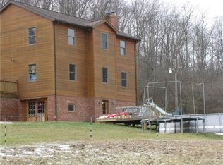 220 Ramage Rd, Claysville, PA 15323
