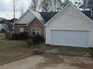 410 Fieldstone Ln, Covington, GA 30016