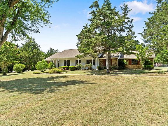 2nd image of 1725 County Road 362