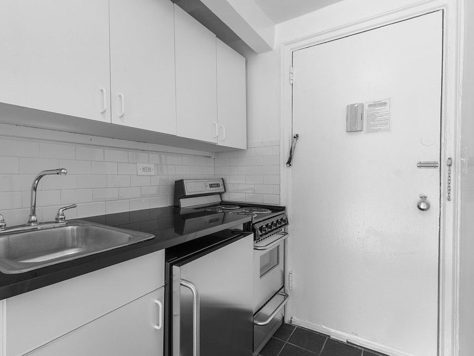 1st image of 310 E 44th St APT 1509