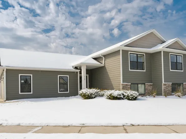 909 9th Ave NE, Kasson, MN 55944