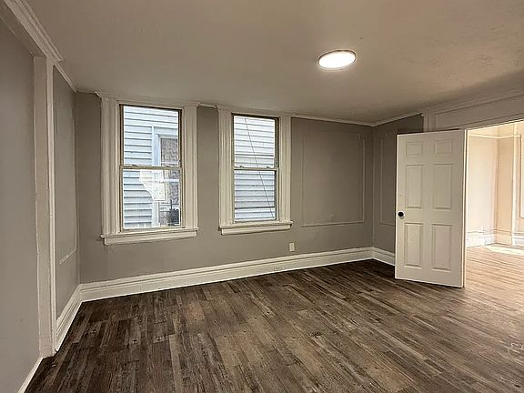 3rd image of 187 Jelliff Ave #5D