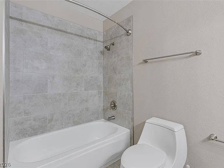 340 Bekasina Dr — Photo 49