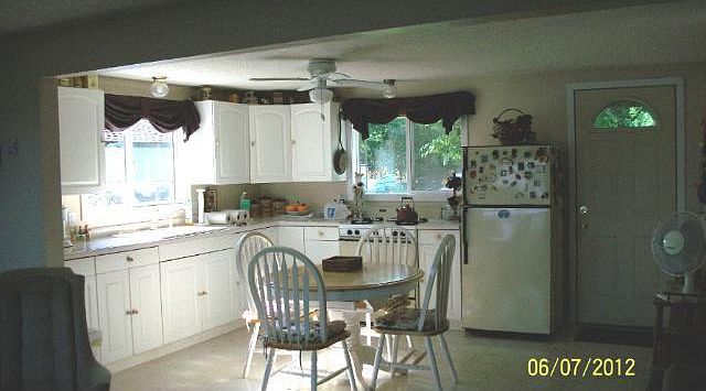 2nd image of 2675 Arrowwood Rd