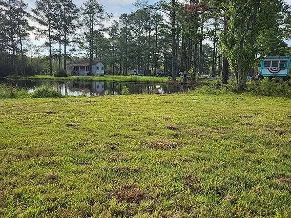 95 Circle Dr, Columbia, NC 27925