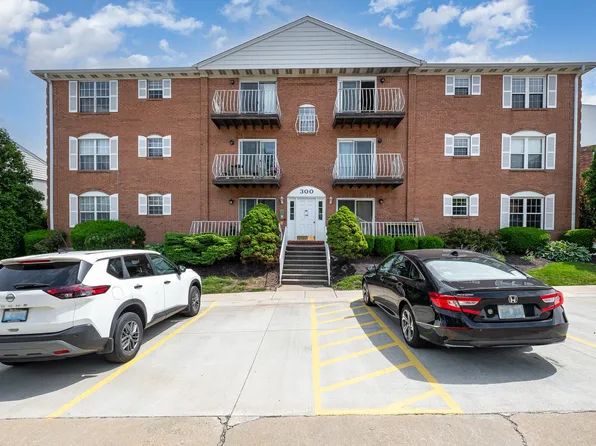 310 Highland Trce, Highland Heights, KY 41076