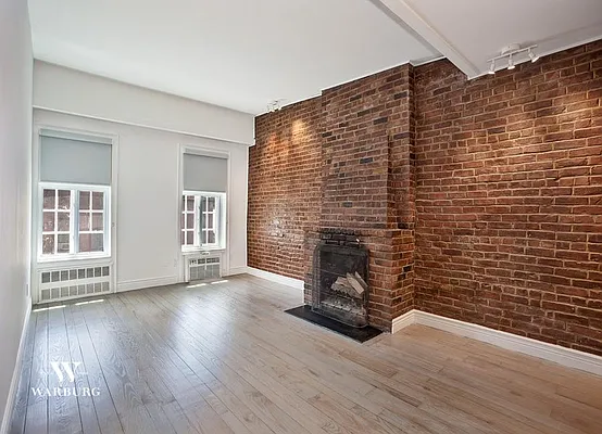 Rented by Warburg | media 8