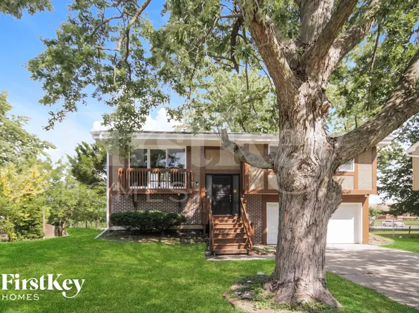 1838 Ashwood Ln, Aurora, IL 60506