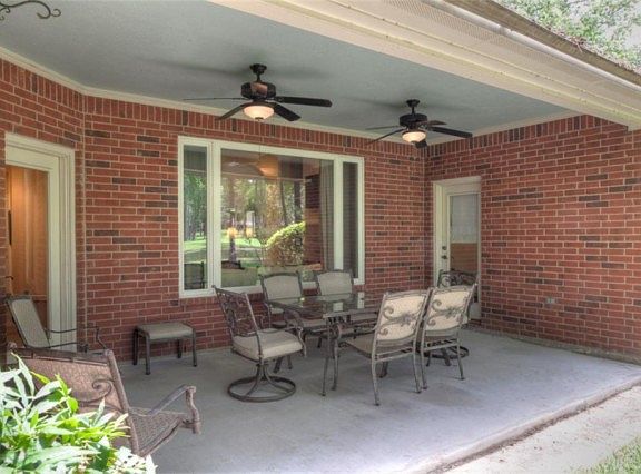 2nd image of 3139 Pine Chase Dr
