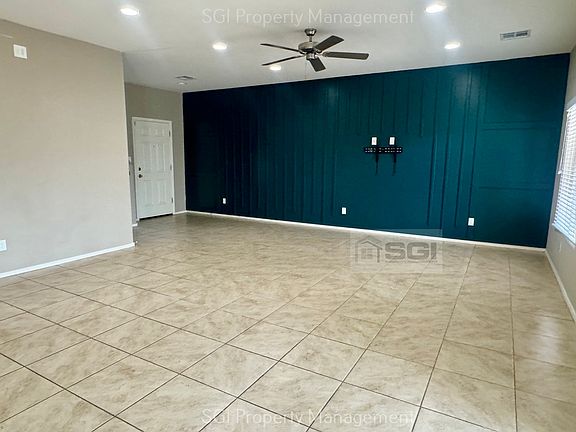 4th image of 631 W Kerry Ln