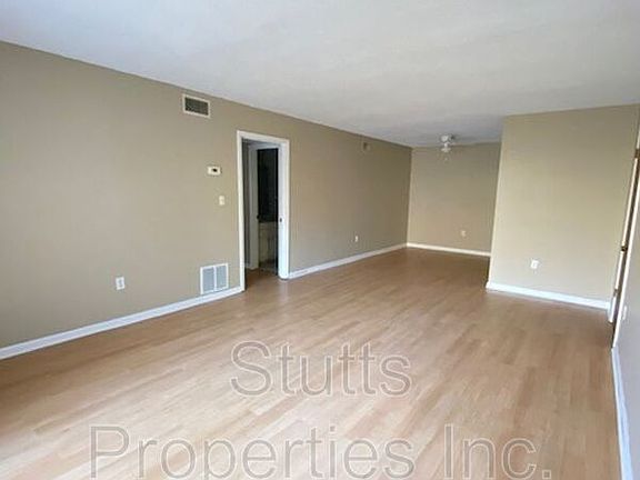 2nd image of 1825 Darby Dr APT F-1