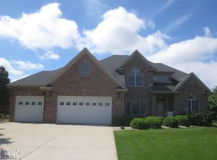 3003 Rusty Ln, Bloomington, IL 61704