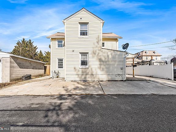 2nd image of 2 Fusting Ave