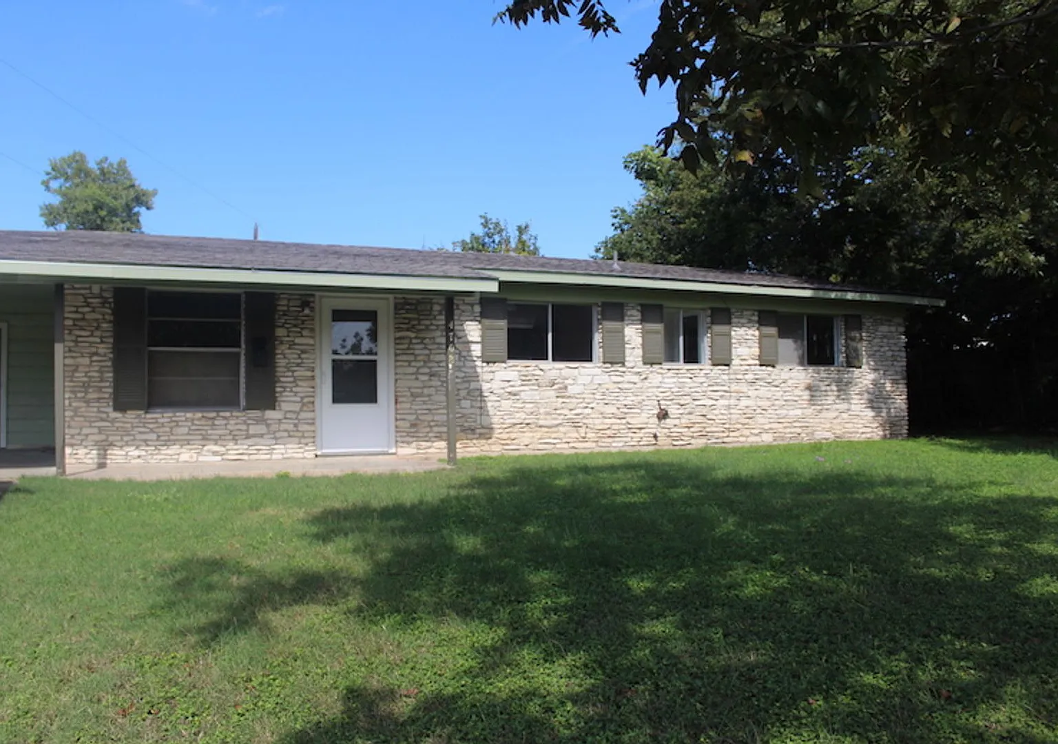 4708 York Hill Dr, Austin, Texas 78723 — Photo 1