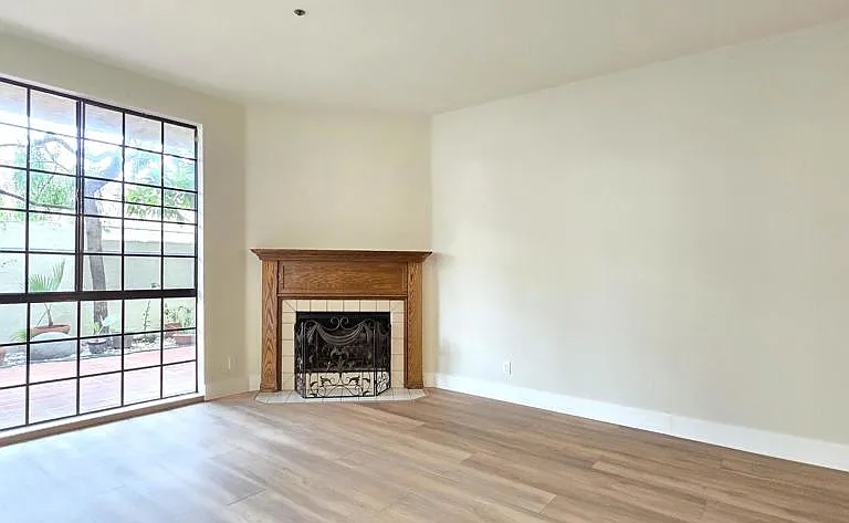 235 S Holliston Ave #113 — Photo 2