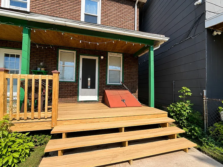 411 Taylor St — Photo 8