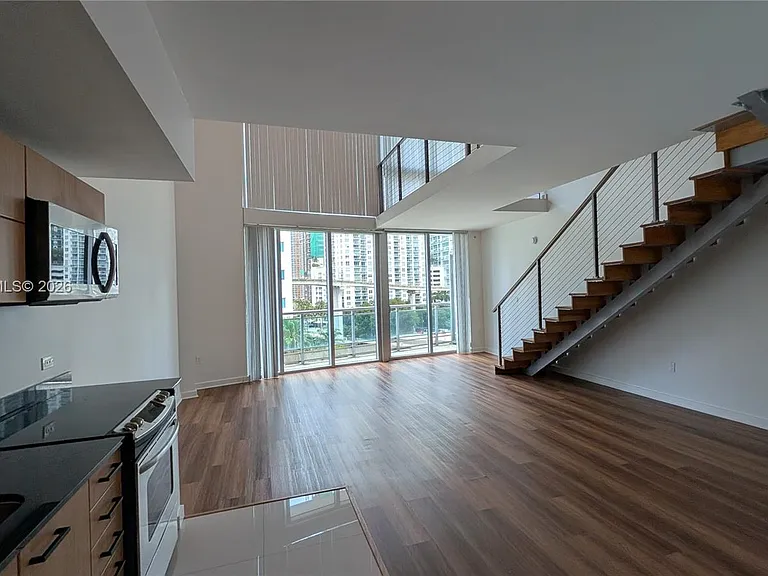 350 S Miami Ave #704 — Photo 4