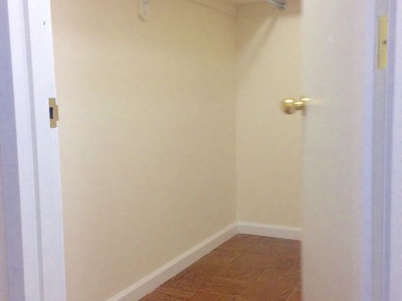 3rd image of 523 Prospect Pl APT 213