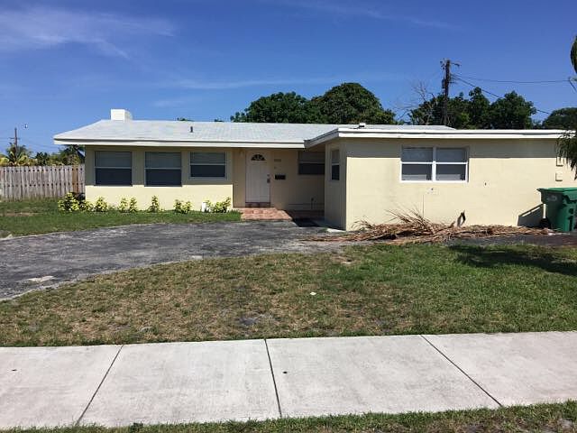 1st image of 19741 NW 4th Ave
