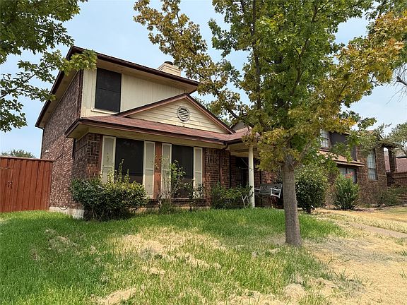 3rd image of 1813 Alameda Dr