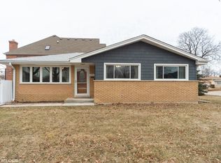 201 E Fullerton Ave, Elmhurst, IL 60126