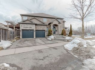 2 Doon Creek St, Kitchener, ON N2R 0B4