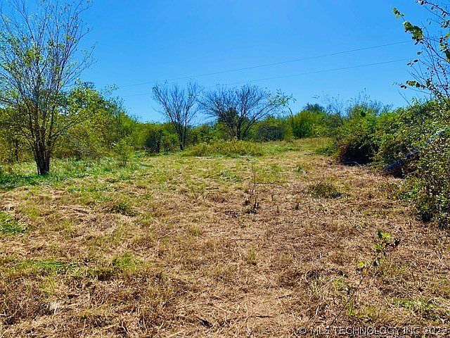 2nd image of County Road 3 Dr
