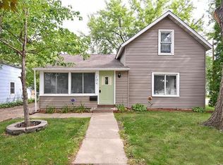 704 6th St NW, Faribault, MN 55021