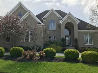 10721 Worthington Ln, Prospect, KY 40059
