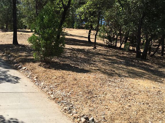 3rd image of 12880 Mueller Dr