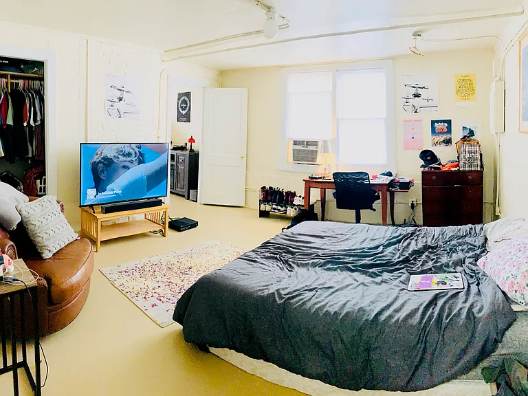 558 Pulaski St #3 — Photo 8